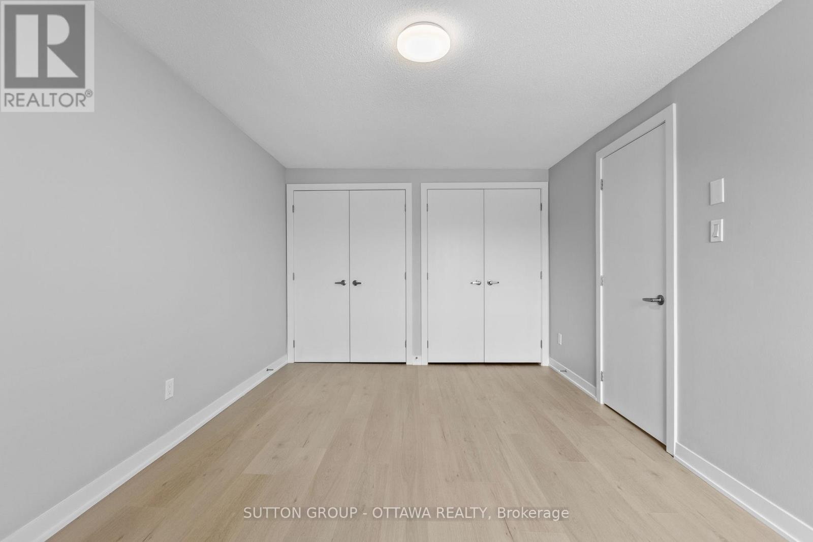 












68 - 2939 FAIRLEA CRESCENT

,
Ottawa,




Ontario
K1V9A5

