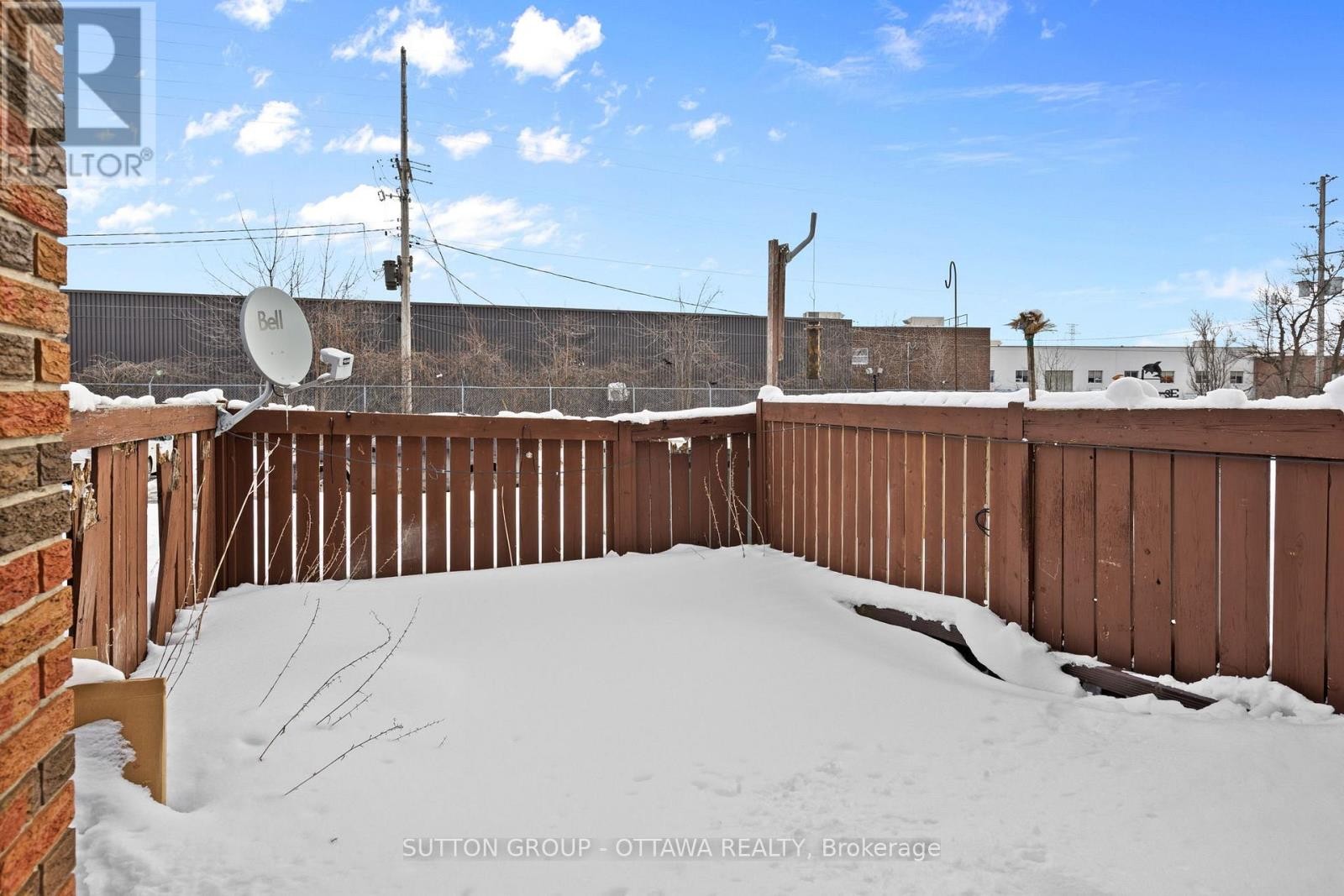 












68 - 2939 FAIRLEA CRESCENT

,
Ottawa,




Ontario
K1V9A5

