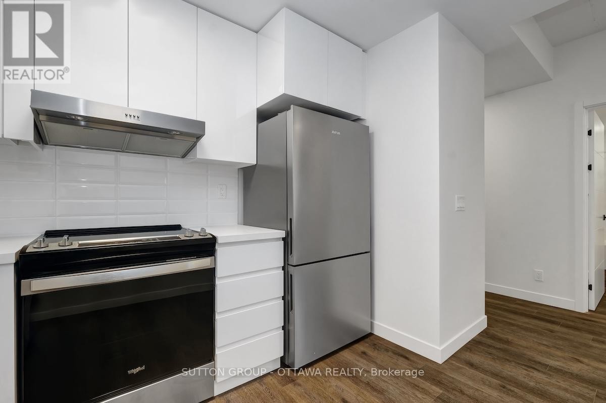 












601 - 399 WINSTON AVENUE

,
Ottawa,




Ontario
K2A1Y8

