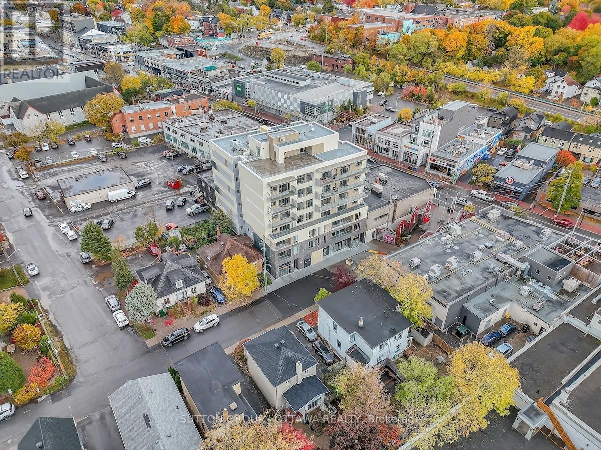 












601 - 399 WINSTON AVENUE

,
Ottawa,




Ontario
K2A1Y8

