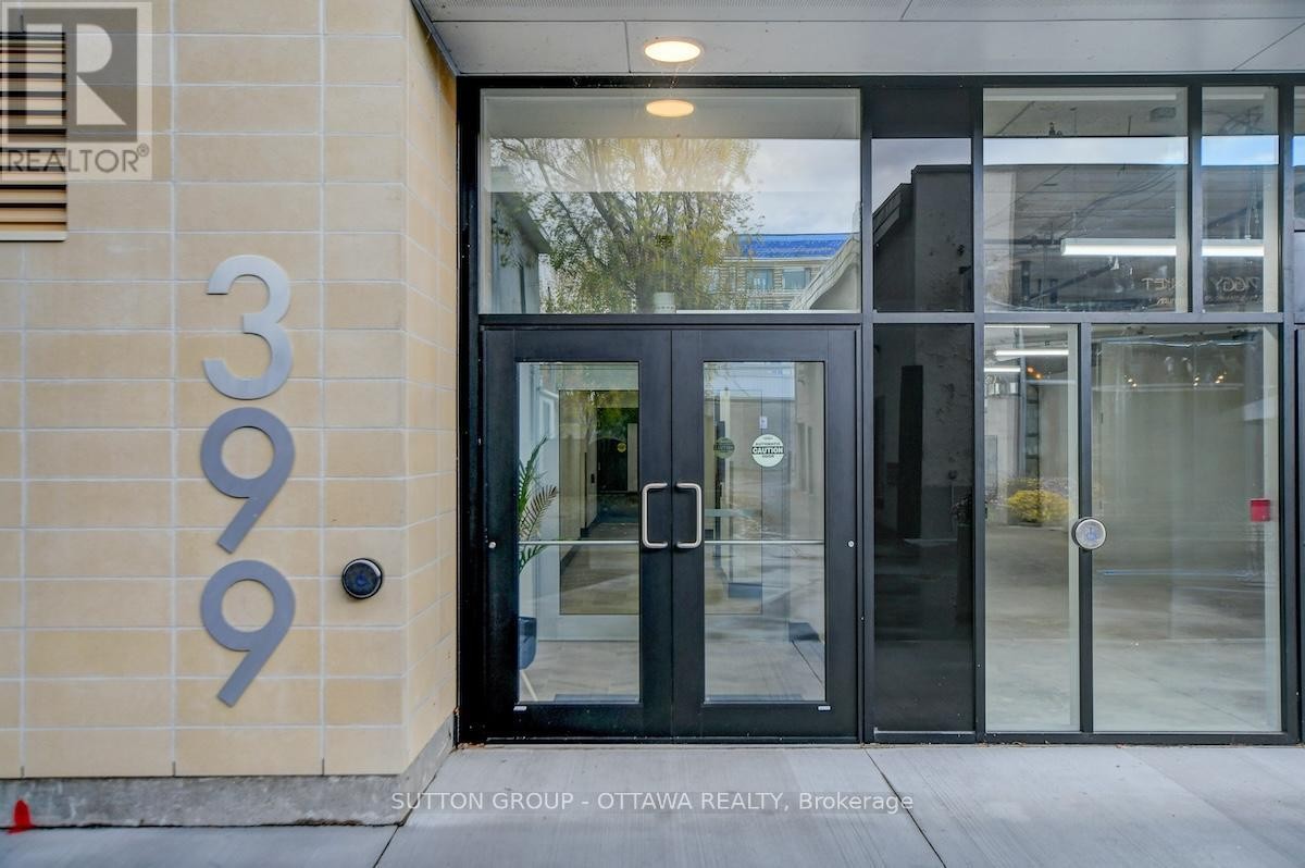 












701 - 399 WINSTON AVENUE

,
Ottawa,




Ontario
K2A1Y8

