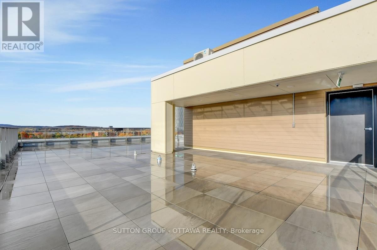 












701 - 399 WINSTON AVENUE

,
Ottawa,




Ontario
K2A1Y8

