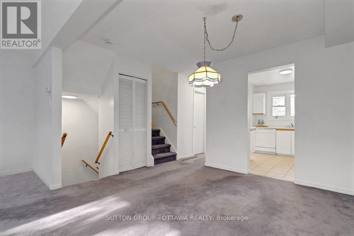 












54 - 920 DYNES ROAD

,
Ottawa,




Ontario
K2C0G8

