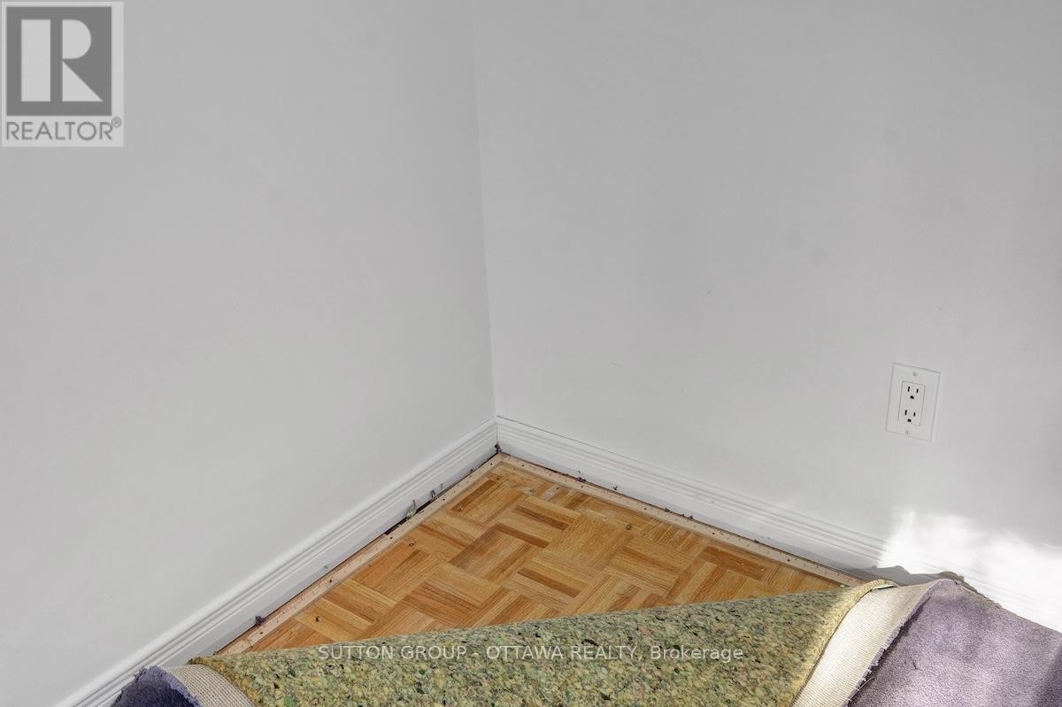 












54 - 920 DYNES ROAD

,
Ottawa,




Ontario
K2C0G8

