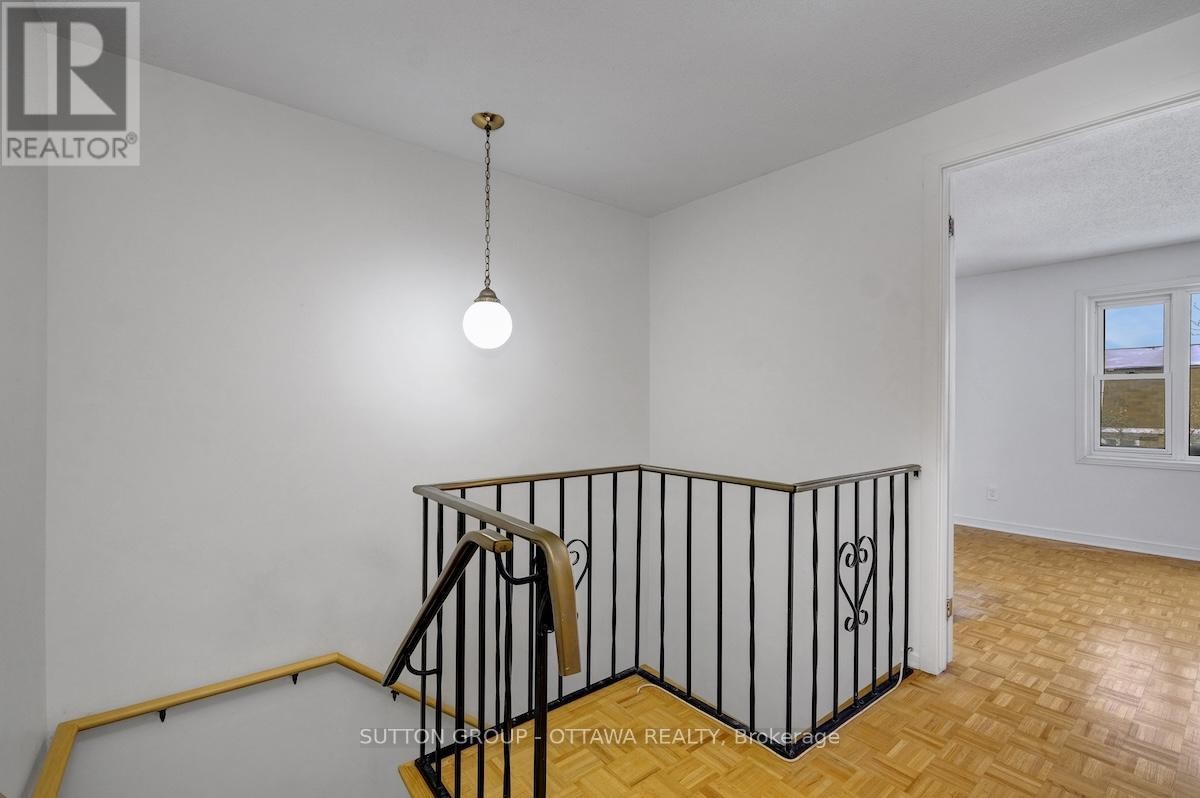 












54 - 920 DYNES ROAD

,
Ottawa,




Ontario
K2C0G8

