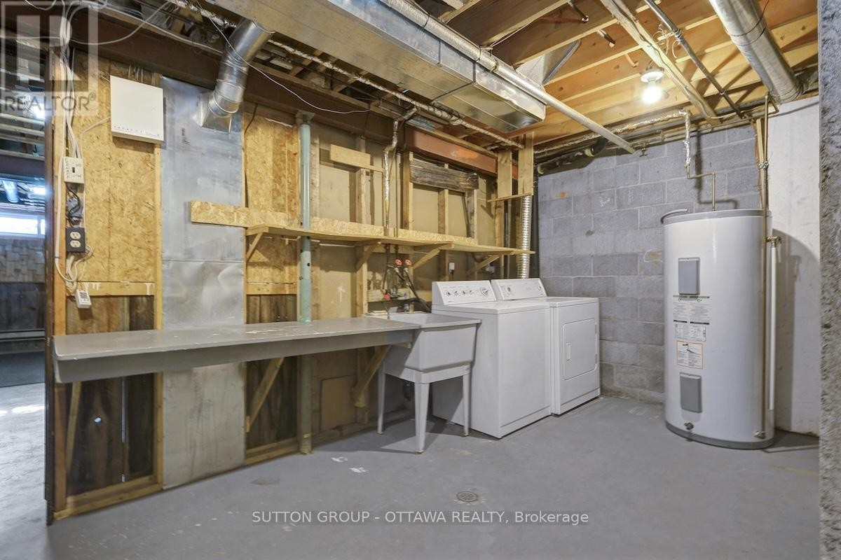 












54 - 920 DYNES ROAD

,
Ottawa,




Ontario
K2C0G8

