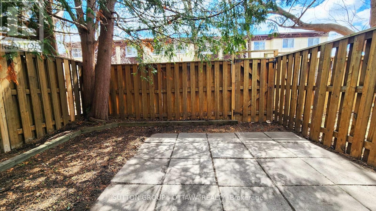 












54 - 920 DYNES ROAD

,
Ottawa,




Ontario
K2C0G8

