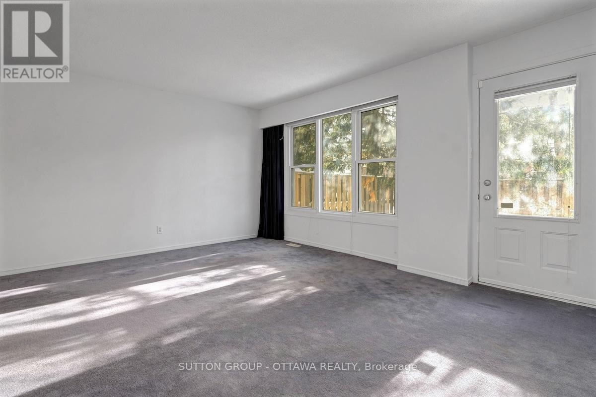 












54 - 920 DYNES ROAD

,
Ottawa,




Ontario
K2C0G8

