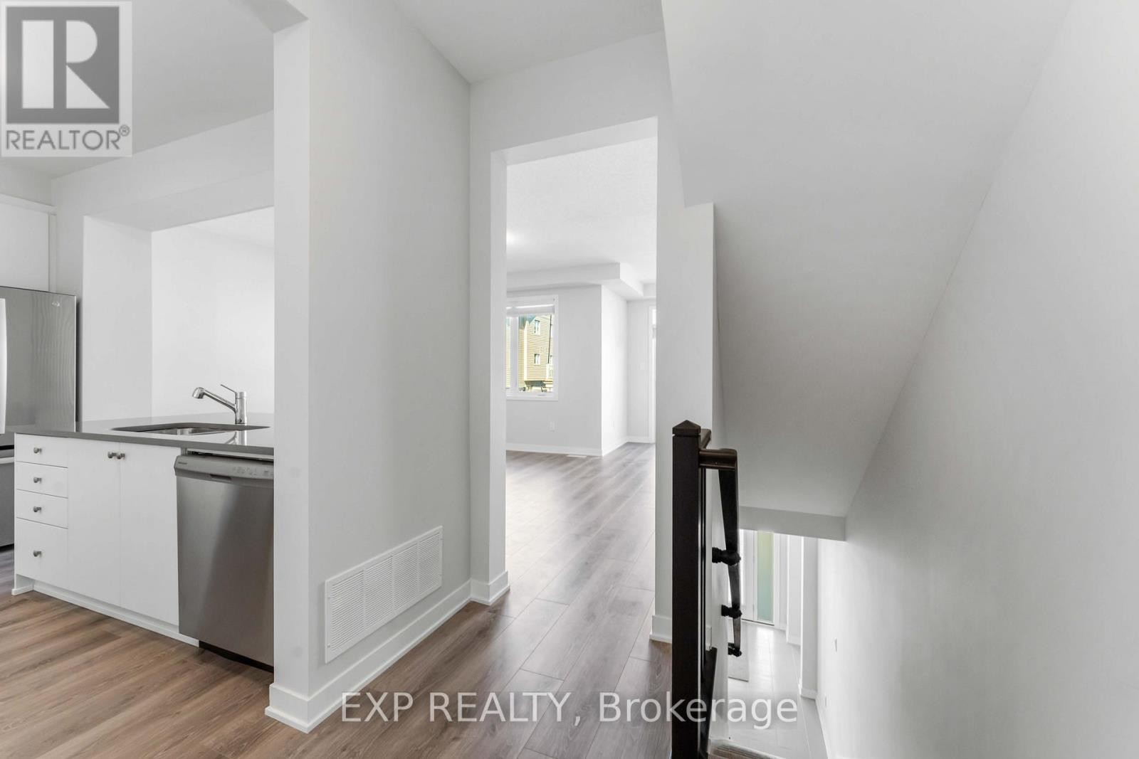 












322 OLIVENITE PRIVATE

,
Ottawa,




Ontario
K2J7J4

