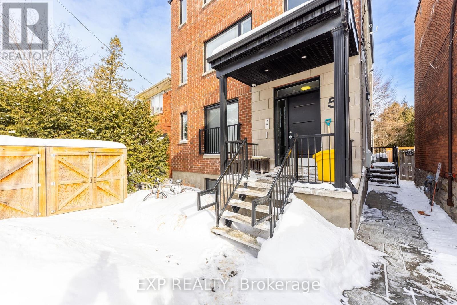 












59 CONCORD STREET N

,
Ottawa,




Ontario
K1S0Y5

