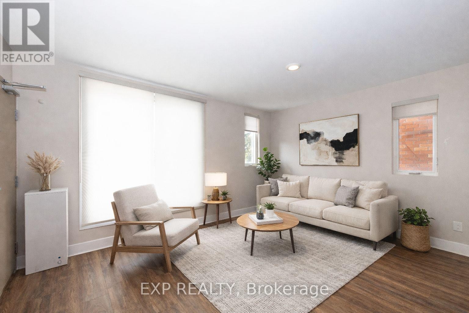 












59 CONCORD STREET N

,
Ottawa,




Ontario
K1S0Y5

