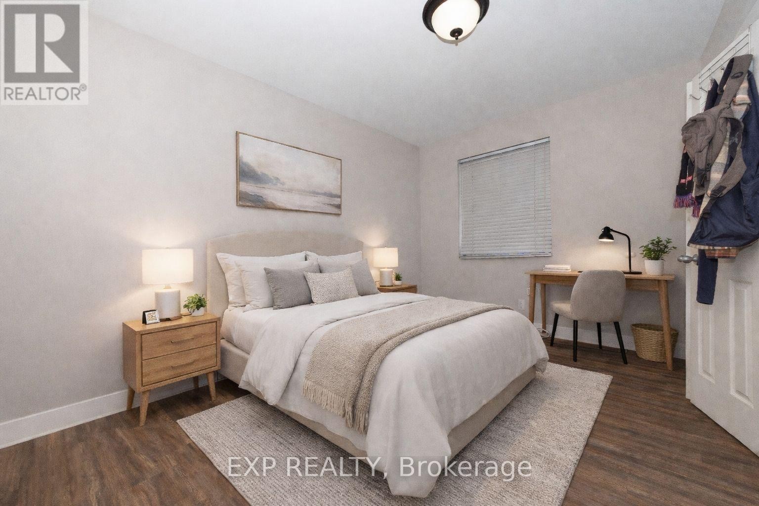 












59 CONCORD STREET N

,
Ottawa,




Ontario
K1S0Y5

