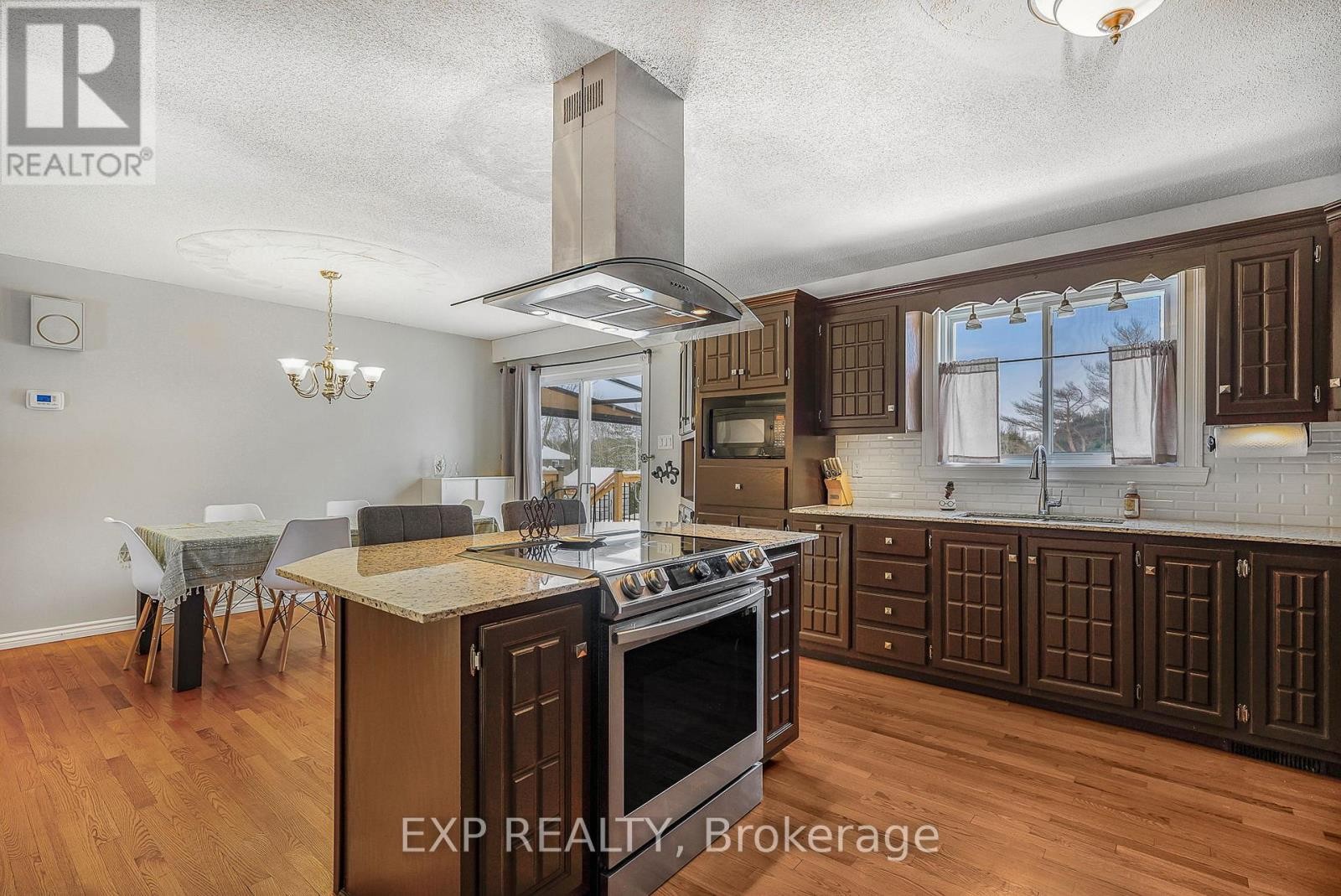 












564 DU GOLF ROAD

,
Clarence-Rockland,




Ontario
K0A2A0

