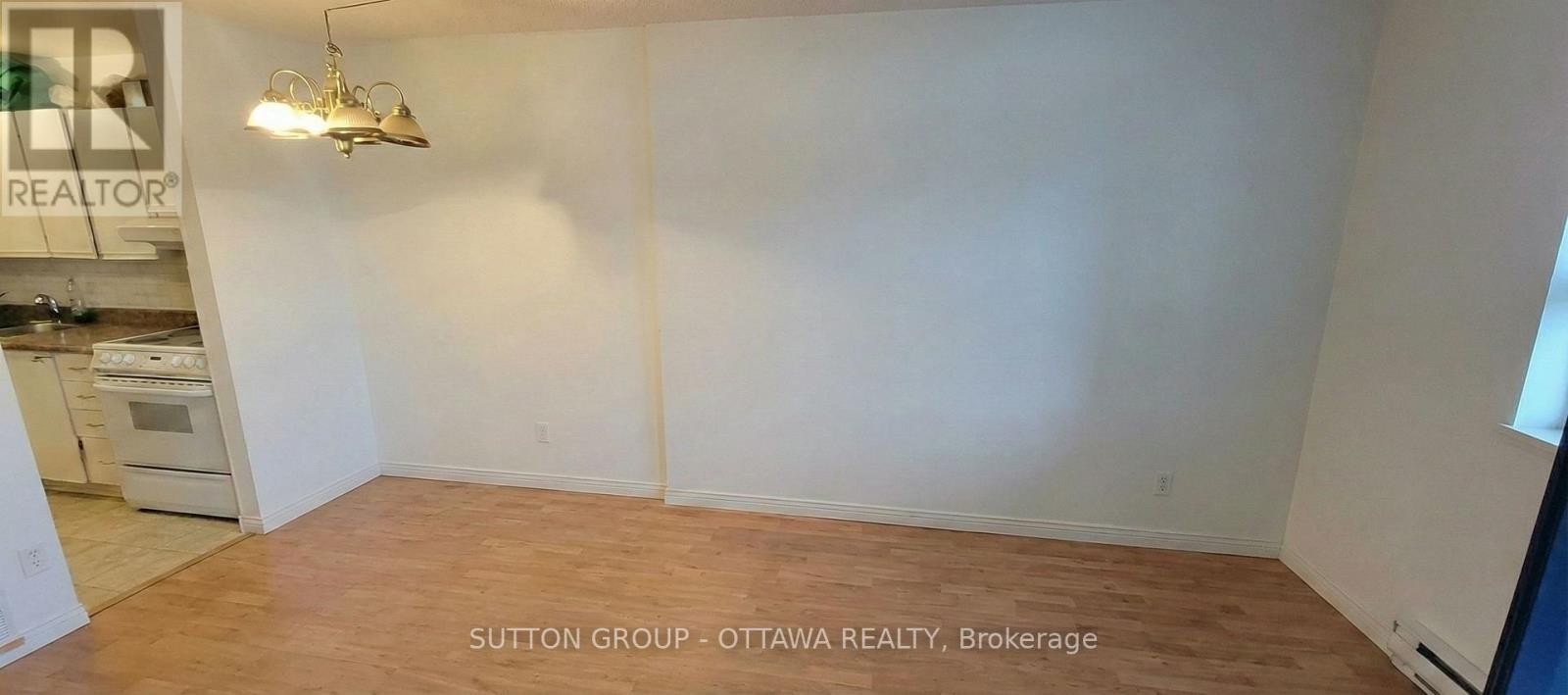 












516 - 2000 JASMINE CRESCENT

,
Ottawa,




Ontario
K1J8K4

