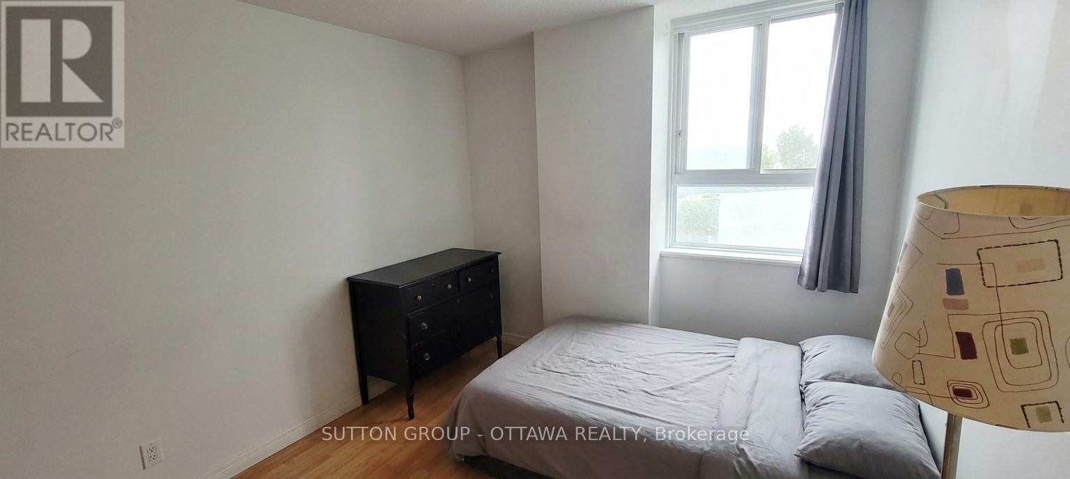 












516 - 2000 JASMINE CRESCENT

,
Ottawa,




Ontario
K1J8K4

