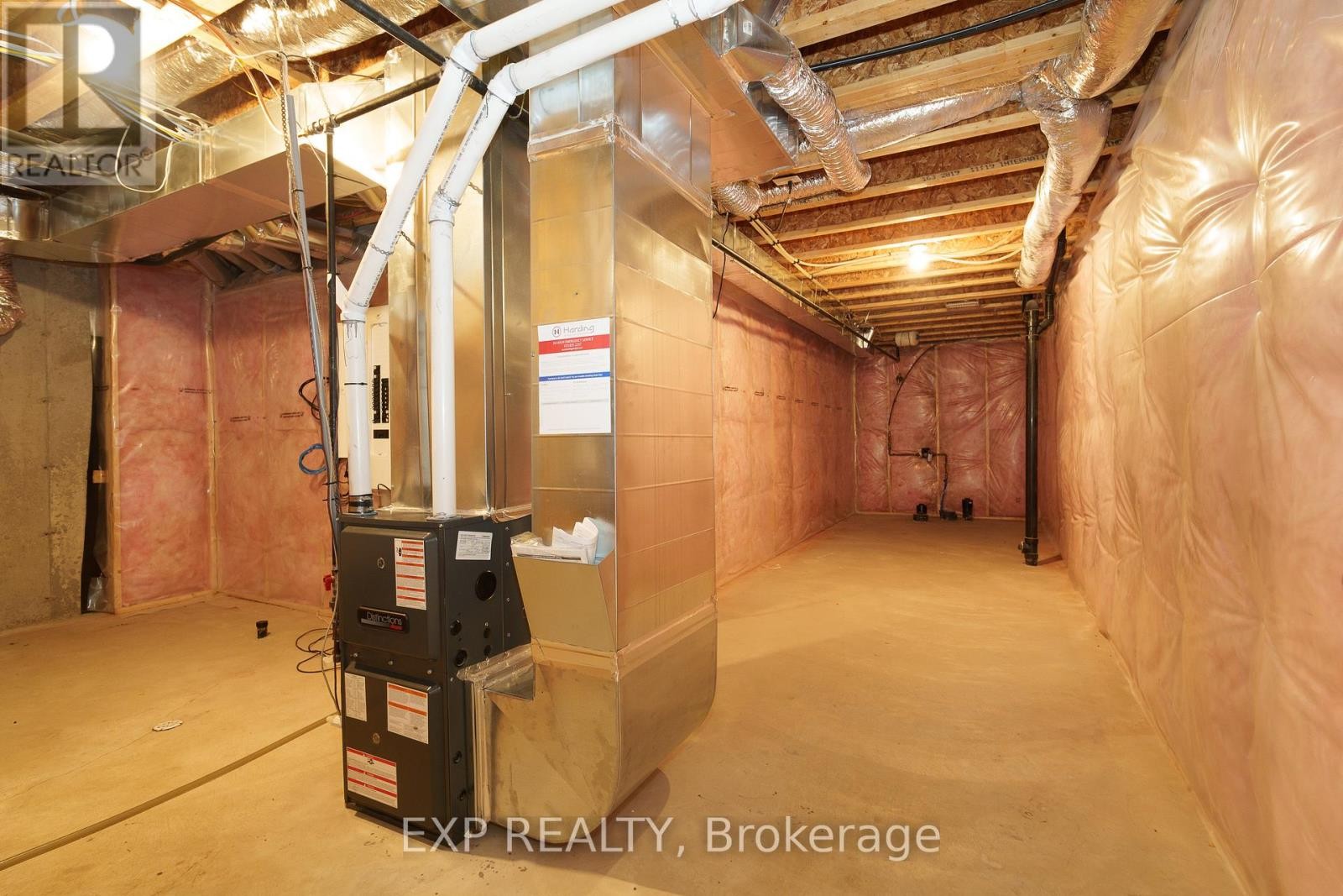 












914 ALVAREZ LANE

,
Ottawa,




Ontario
K1T0W2

