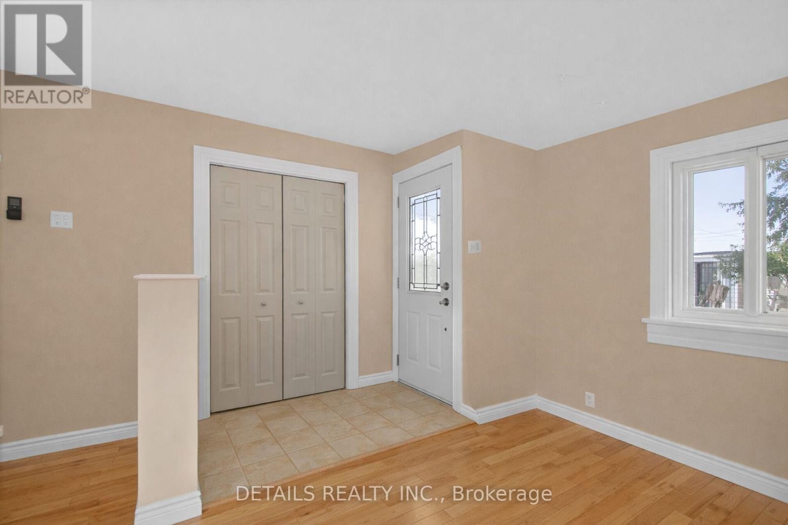 












5554 OSGOODE MAIN STREET

,
Ottawa,




Ontario
K0A2W0

