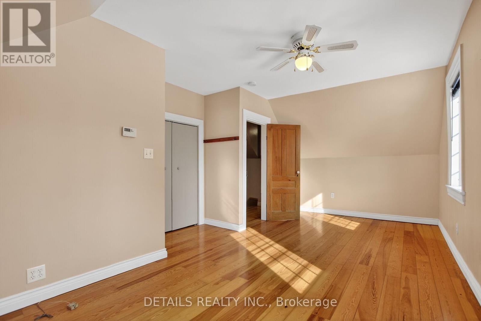 












5554 OSGOODE MAIN STREET

,
Ottawa,




Ontario
K0A2W0

