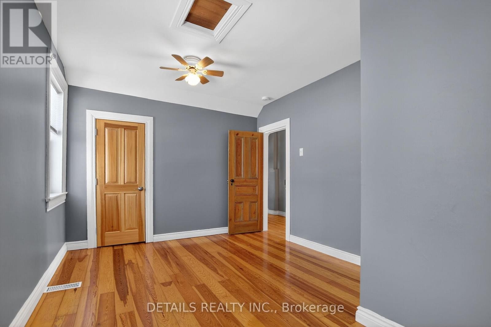 












5554 OSGOODE MAIN STREET

,
Ottawa,




Ontario
K0A2W0

