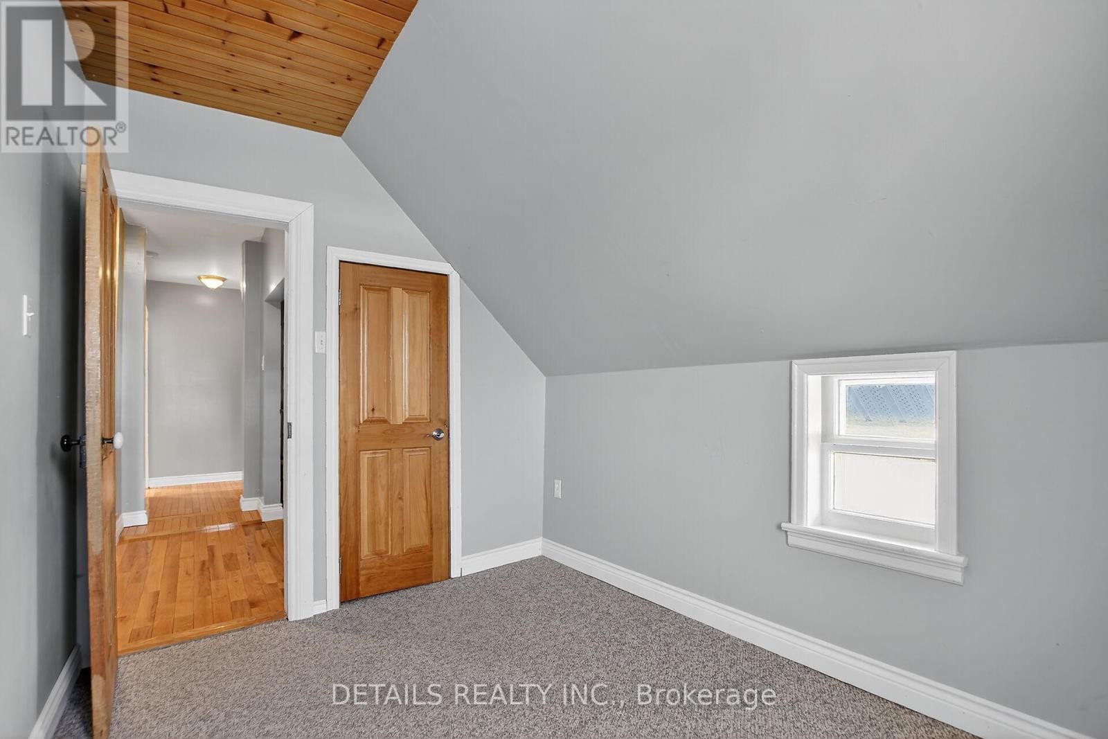 












5554 OSGOODE MAIN STREET

,
Ottawa,




Ontario
K0A2W0

