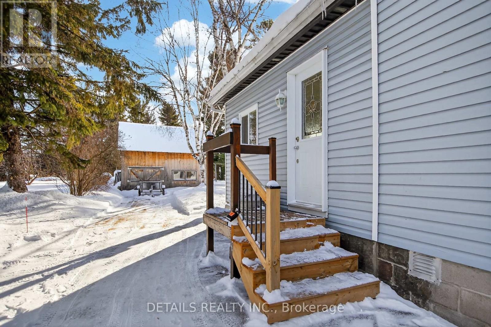 












5554 OSGOODE MAIN STREET

,
Ottawa,




Ontario
K0A2W0

