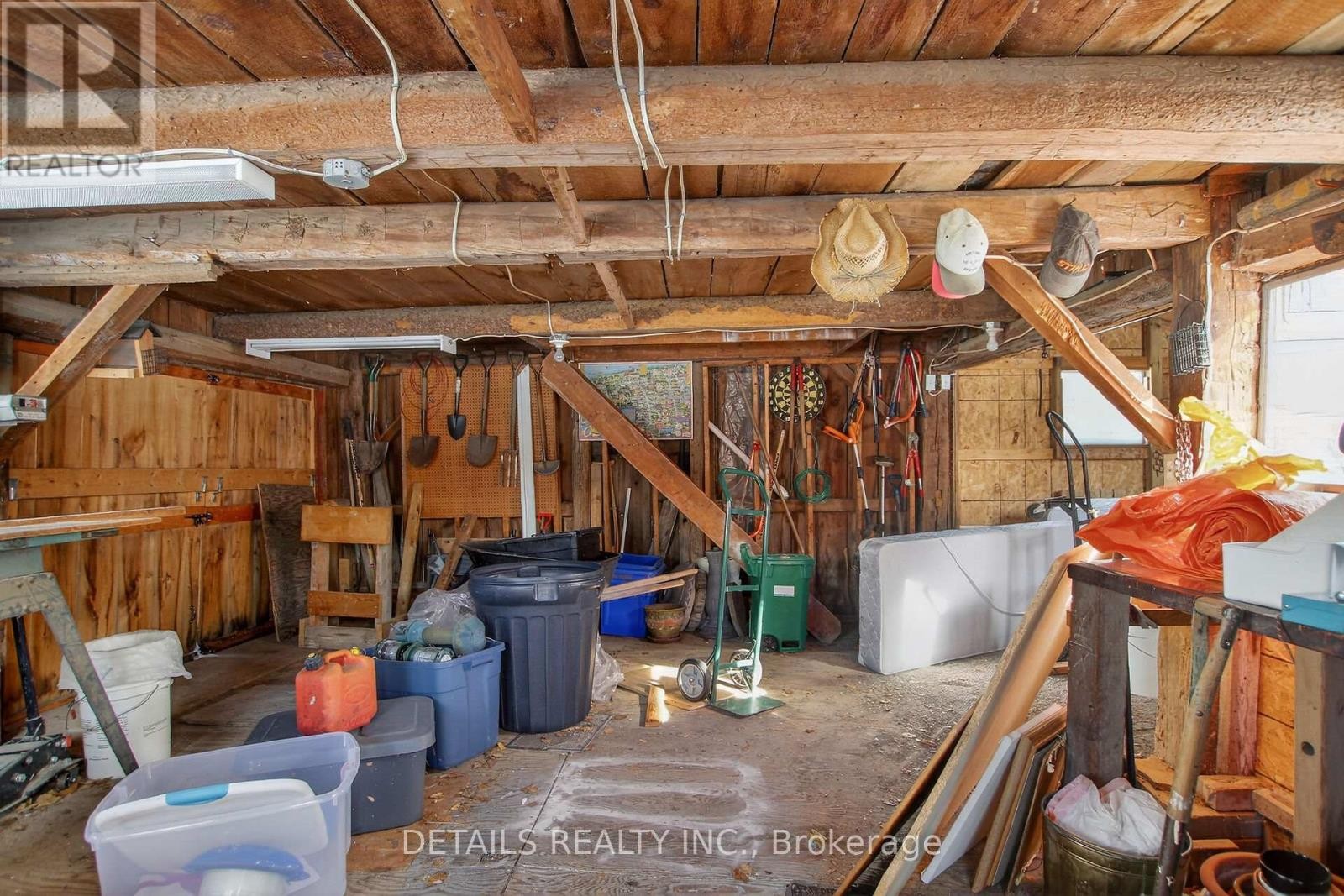 












5554 OSGOODE MAIN STREET

,
Ottawa,




Ontario
K0A2W0

