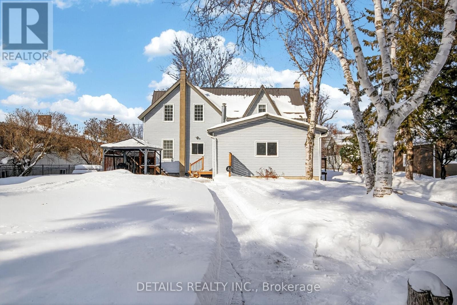 












5554 OSGOODE MAIN STREET

,
Ottawa,




Ontario
K0A2W0

