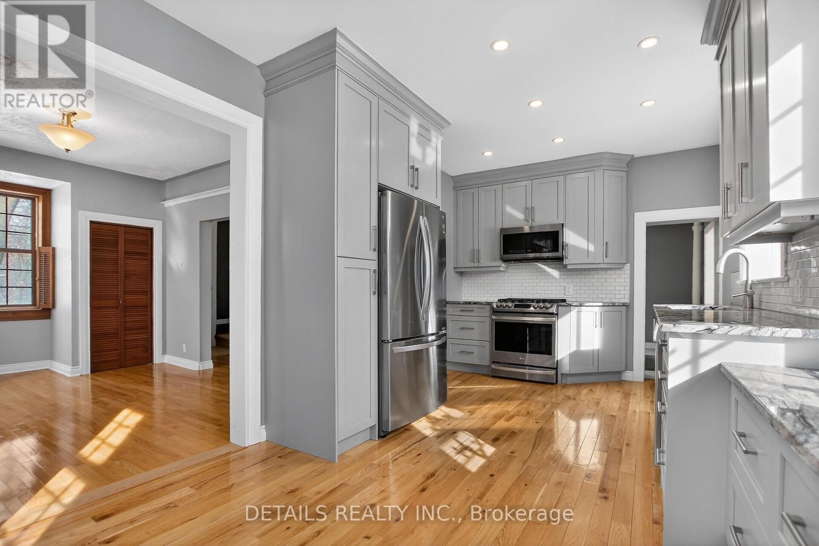 












5554 OSGOODE MAIN STREET

,
Ottawa,




Ontario
K0A2W0

