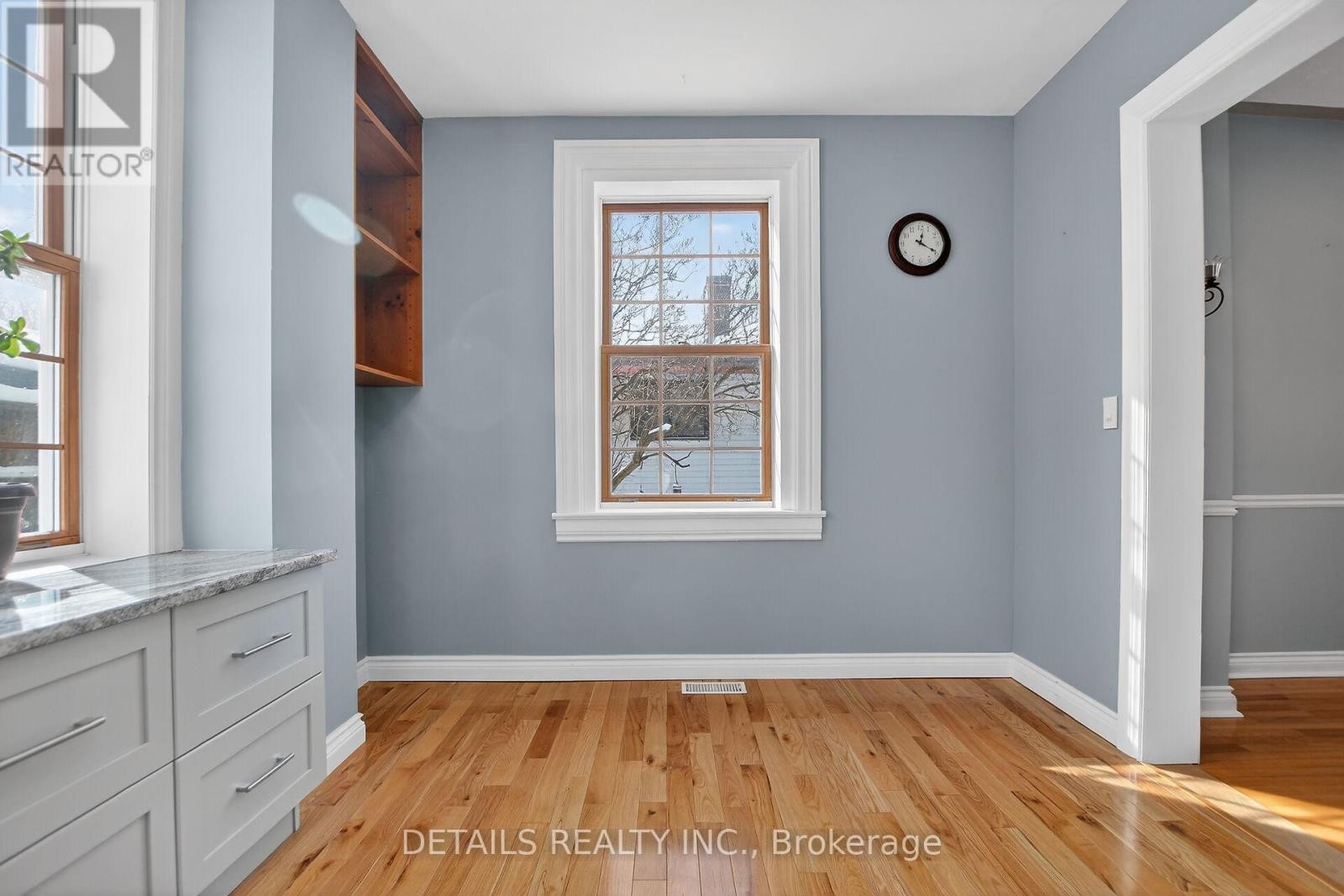 












5554 OSGOODE MAIN STREET

,
Ottawa,




Ontario
K0A2W0

