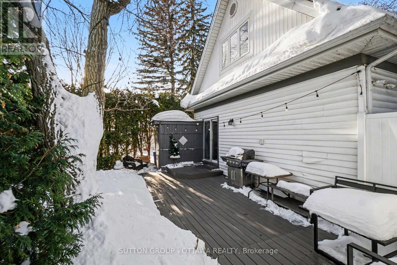 












90 WITHROW AVENUE

,
Ottawa,




Ontario
K2G2J5

