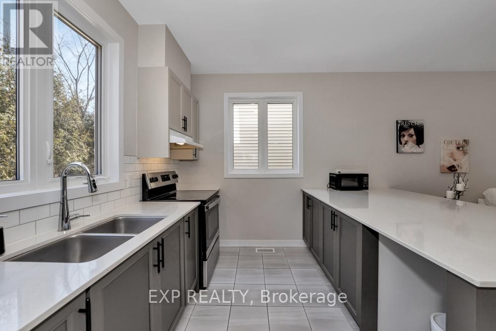 












279 FALSETTO STREET

,
Ottawa,




Ontario
K1W0S4

