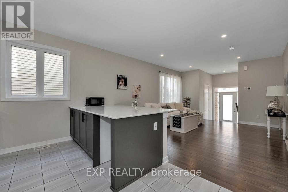 












279 FALSETTO STREET

,
Ottawa,




Ontario
K1W0S4

