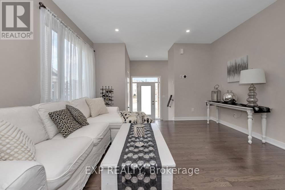 












279 FALSETTO STREET

,
Ottawa,




Ontario
K1W0S4

