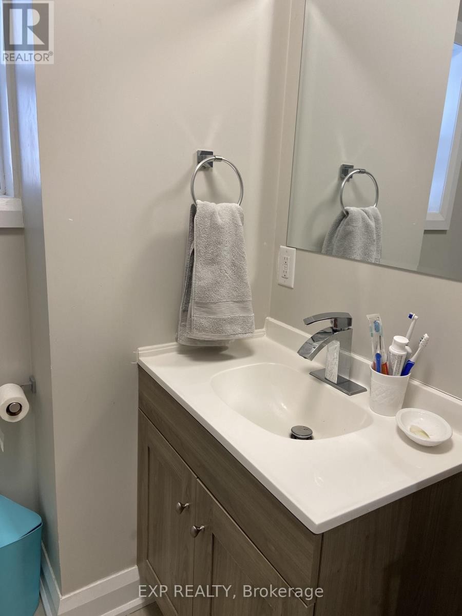 












#2 - 838 ST. LAURENT BOULEVARD

,
Ottawa,




Ontario
K1K3A9

