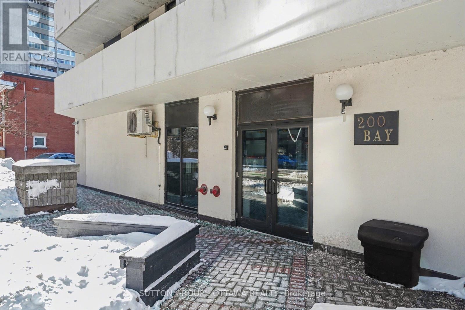 












1004 - 200 BAY STREET

,
Ottawa,




Ontario
K1R7W8

