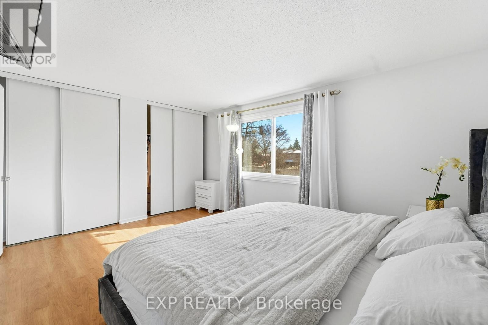 












78 - 36 BARROW CRESCENT

,
Ottawa,




Ontario
K2L2K1

