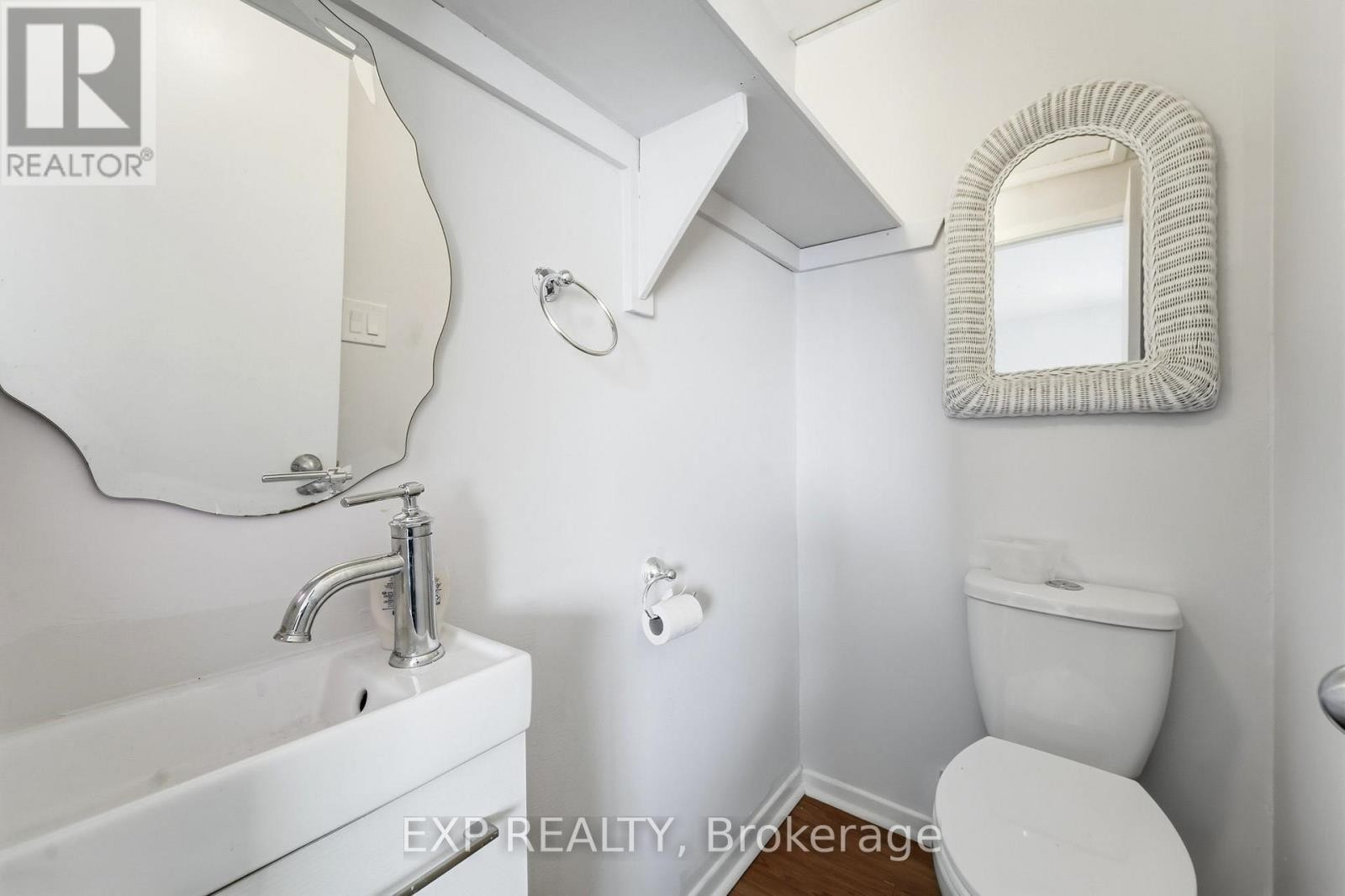 












78 - 36 BARROW CRESCENT

,
Ottawa,




Ontario
K2L2K1

