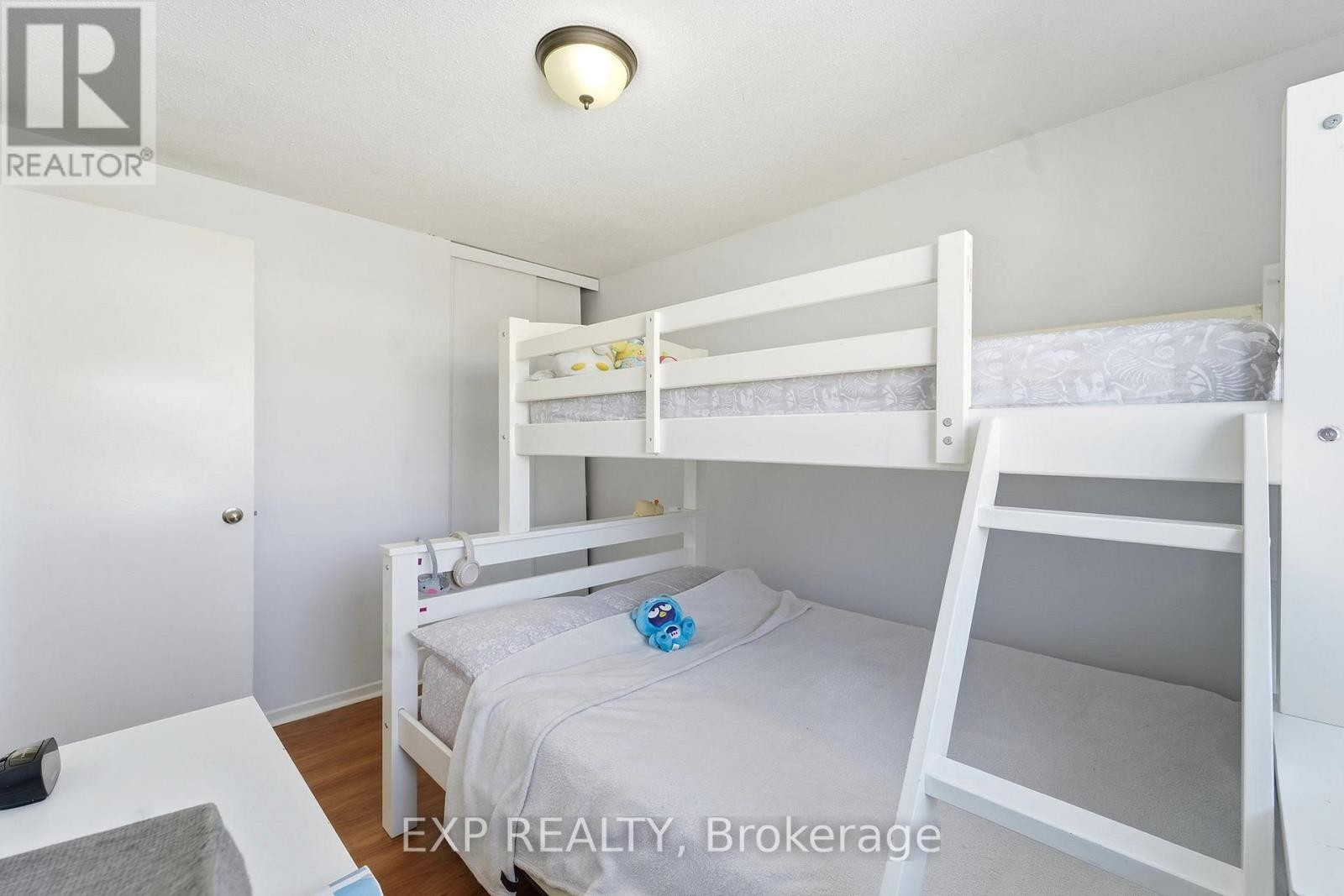 












78 - 36 BARROW CRESCENT

,
Ottawa,




Ontario
K2L2K1

