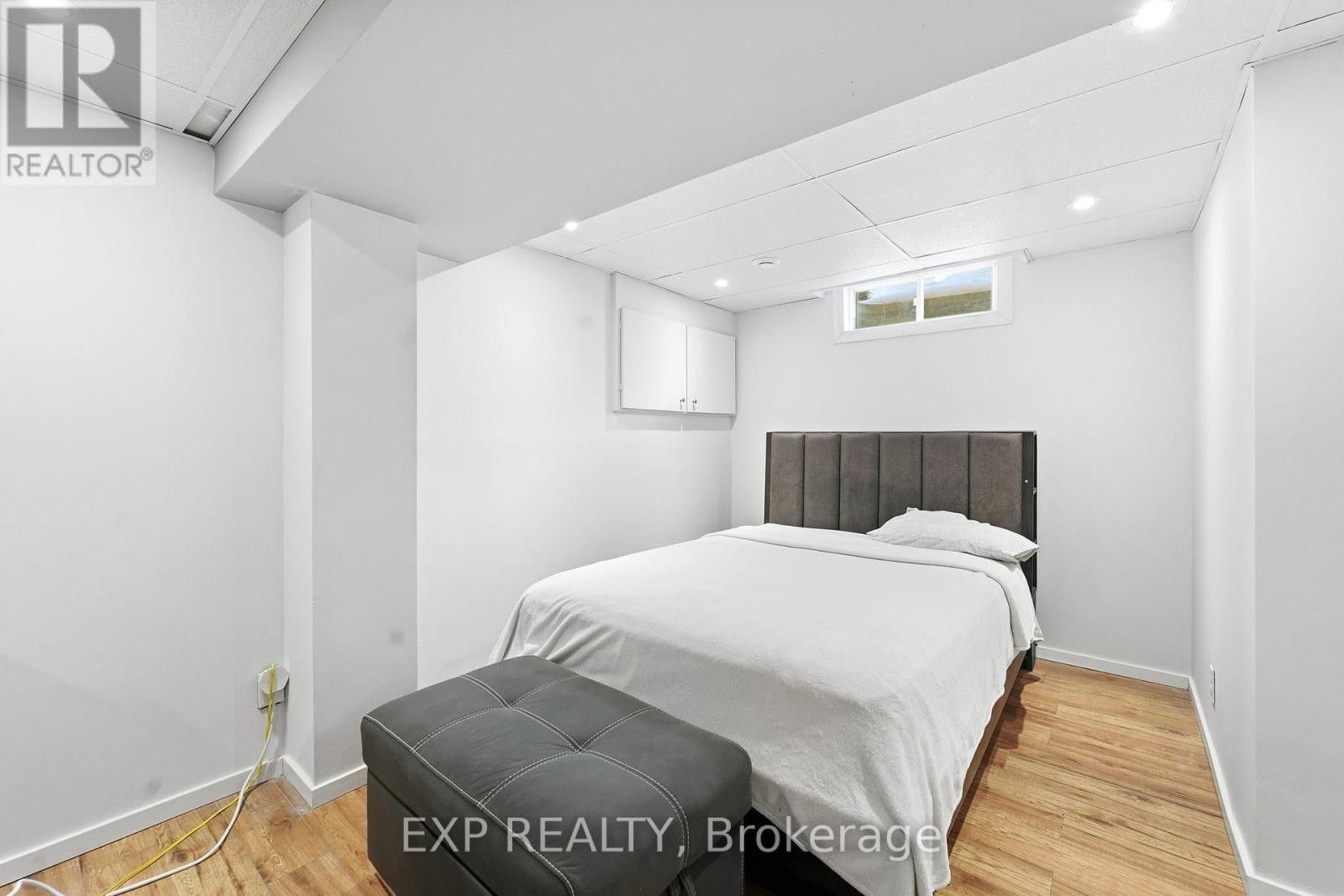 












78 - 36 BARROW CRESCENT

,
Ottawa,




Ontario
K2L2K1

