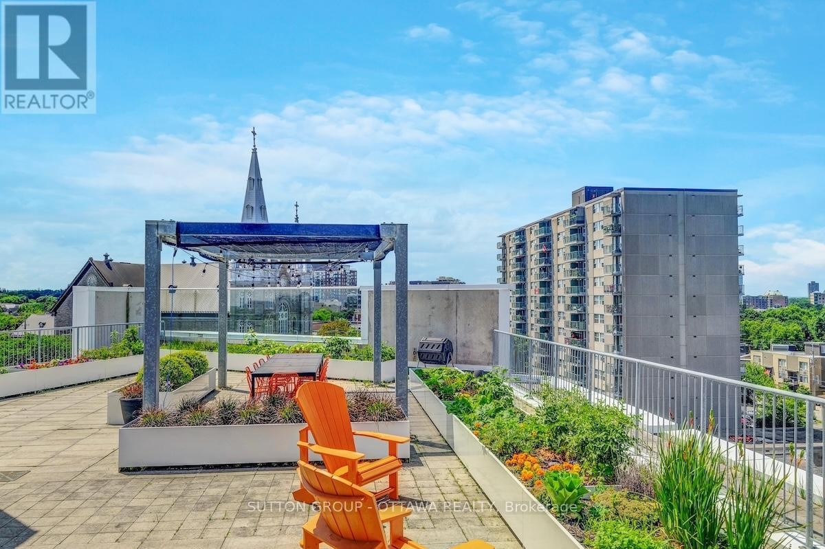 












308 - 1000 WELLINGTON STREET W

,
Ottawa,




Ontario
K1Y2X9

