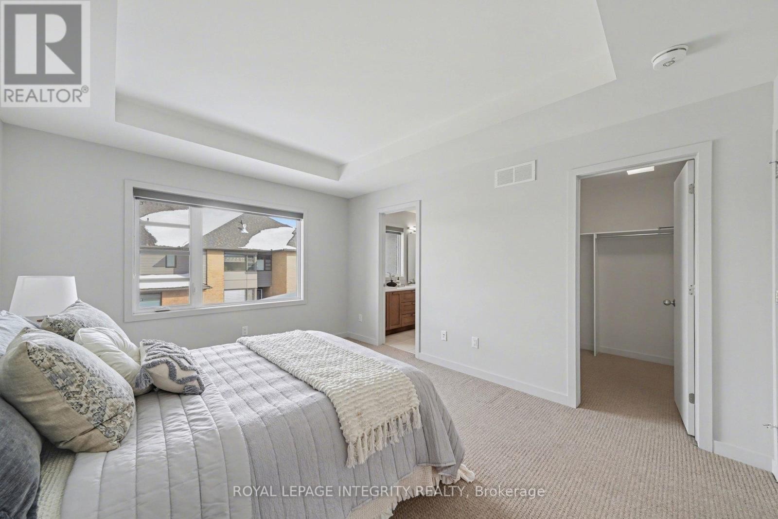 












725 GUARDIAN GROVE

,
Ottawa,




Ontario
K1X0B2

