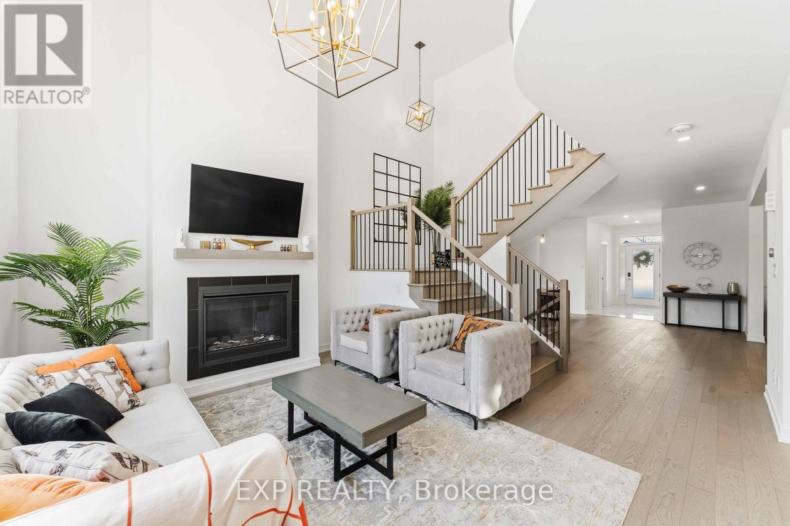 












212 REISLING WAY

,
Ottawa,




Ontario
K1T0X1

