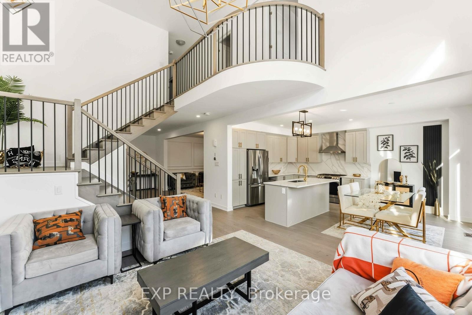 












212 REISLING WAY

,
Ottawa,




Ontario
K1T0X1

