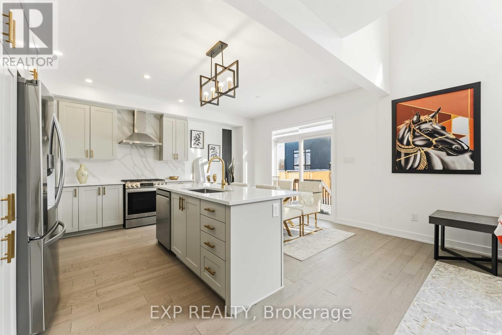 












212 REISLING WAY

,
Ottawa,




Ontario
K1T0X1

