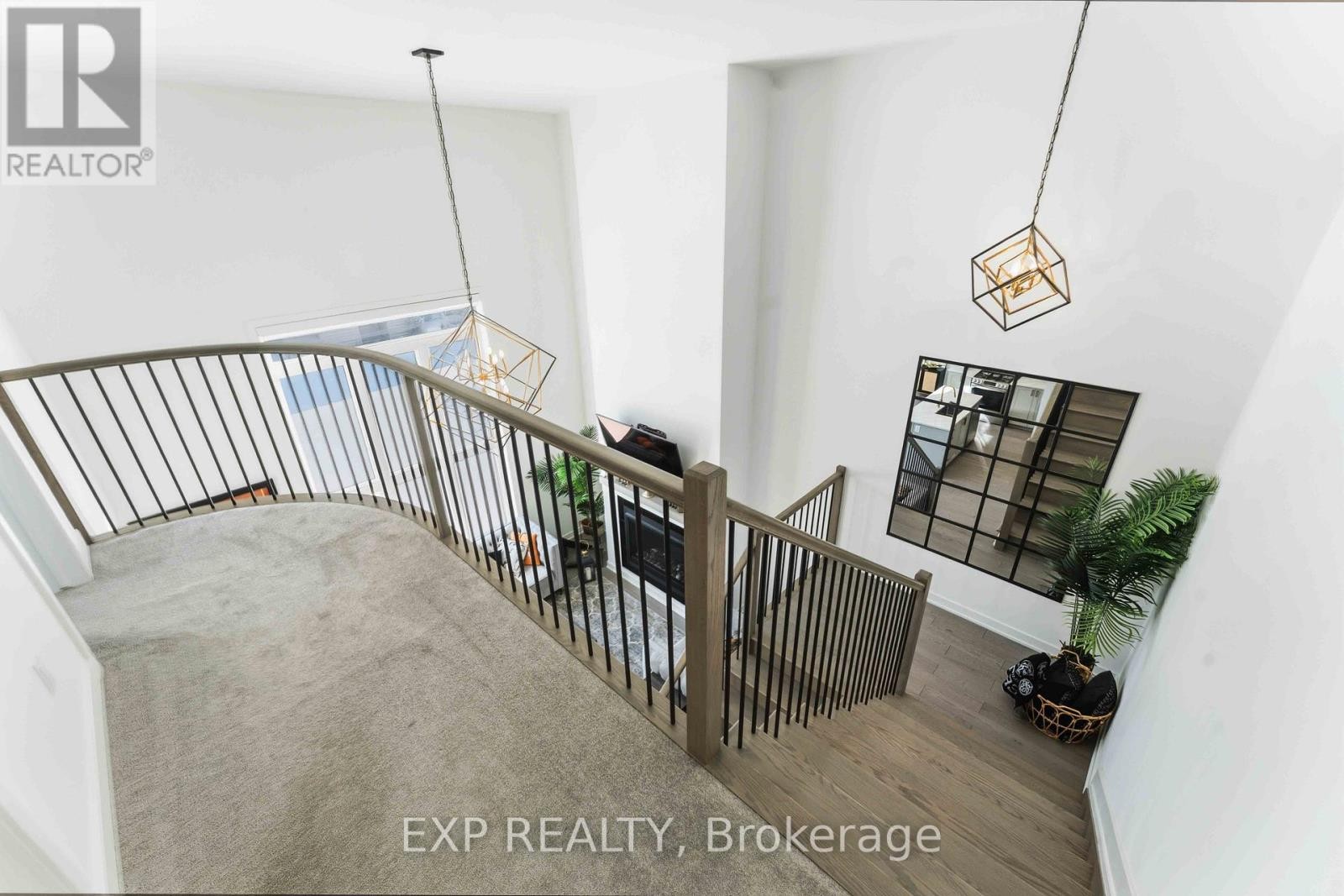 












212 REISLING WAY

,
Ottawa,




Ontario
K1T0X1

