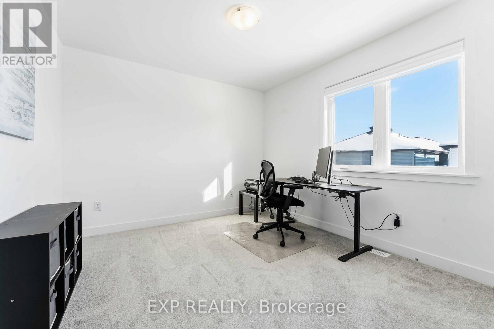 












212 REISLING WAY

,
Ottawa,




Ontario
K1T0X1

