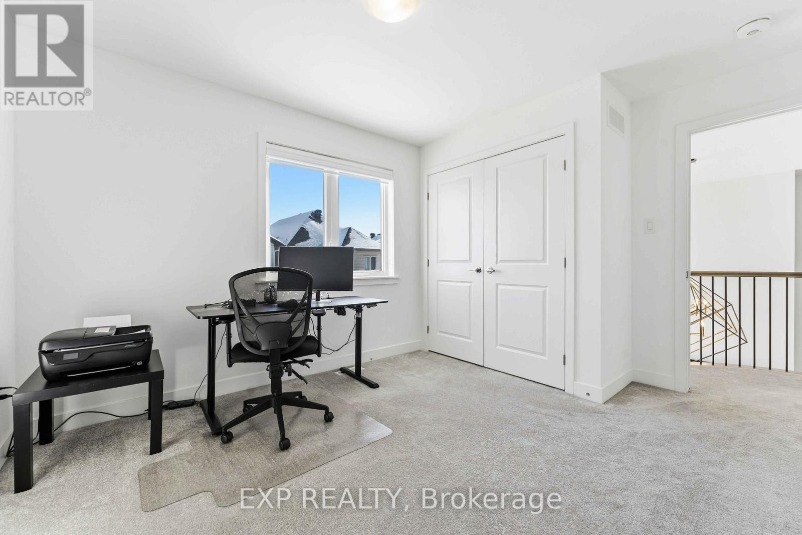 












212 REISLING WAY

,
Ottawa,




Ontario
K1T0X1

