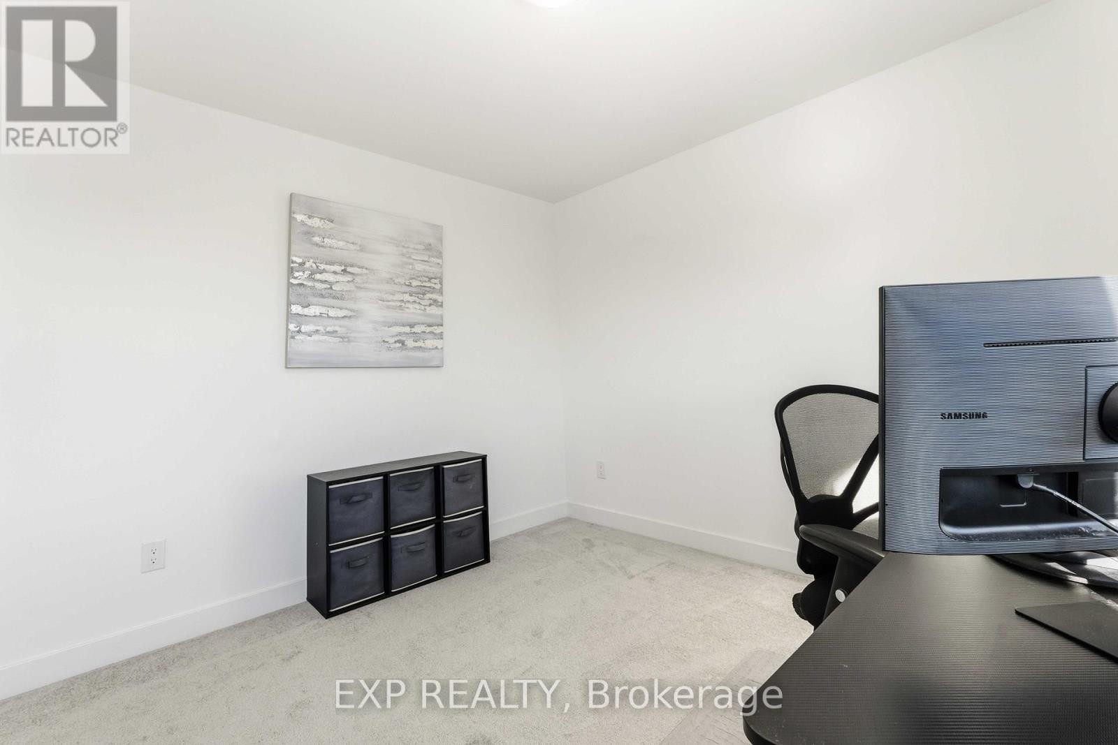 












212 REISLING WAY

,
Ottawa,




Ontario
K1T0X1

