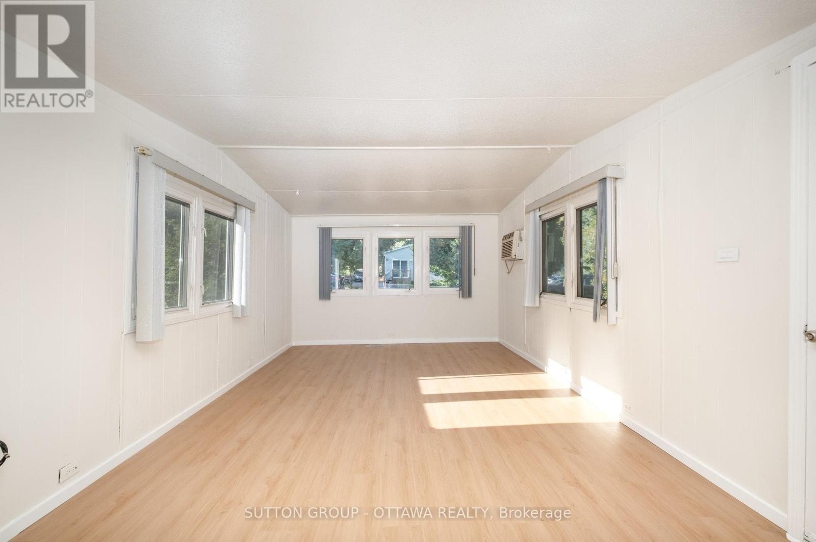 












42 - 7481 MITCH OWENS ROAD

,
Ottawa,




Ontario
K1G3N4

