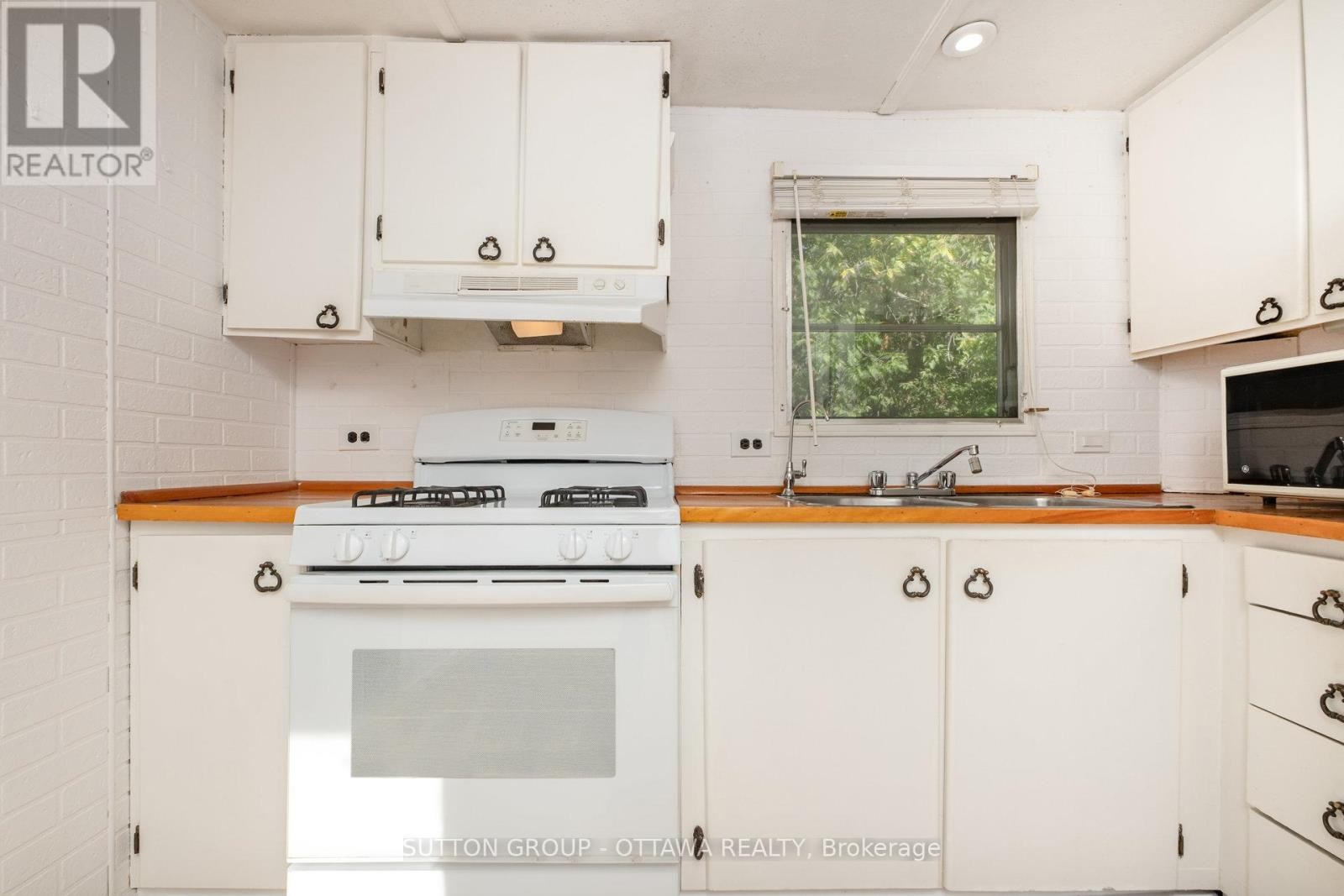 












42 - 7481 MITCH OWENS ROAD

,
Ottawa,




Ontario
K1G3N4

